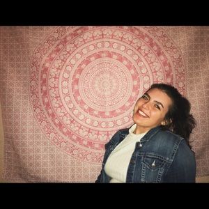 Meet your Posher, Madison